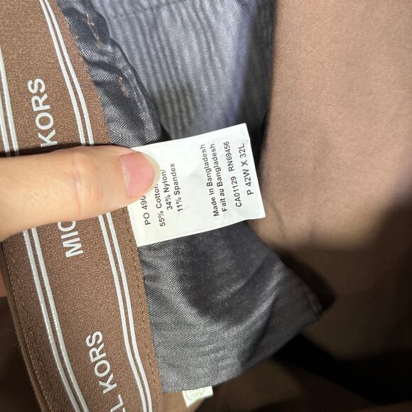 Michael Kors Men's Classic Fit Perform Fall Dress Pants Light Brown 42X32 $95 - Picture 6 of 8